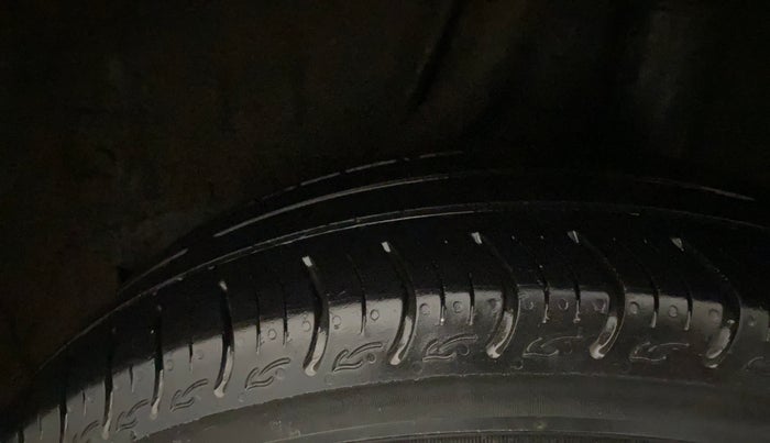 2020 Honda Amaze 1.2L I-VTEC V, Petrol, Manual, 28,816 km, Left Rear Tyre Tread