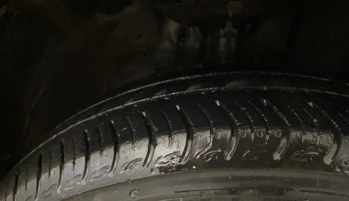 2020 Honda Amaze 1.2L I-VTEC V, Petrol, Manual, 28,816 km, Right Front Tyre Tread