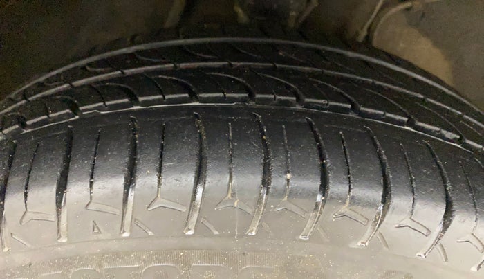 2019 Maruti Alto K10 VXI AMT, Petrol, Automatic, 68,093 km, Right Front Tyre Tread