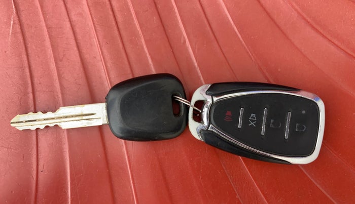 2019 Maruti Alto K10 VXI AMT, Petrol, Automatic, 68,093 km, Key Close Up