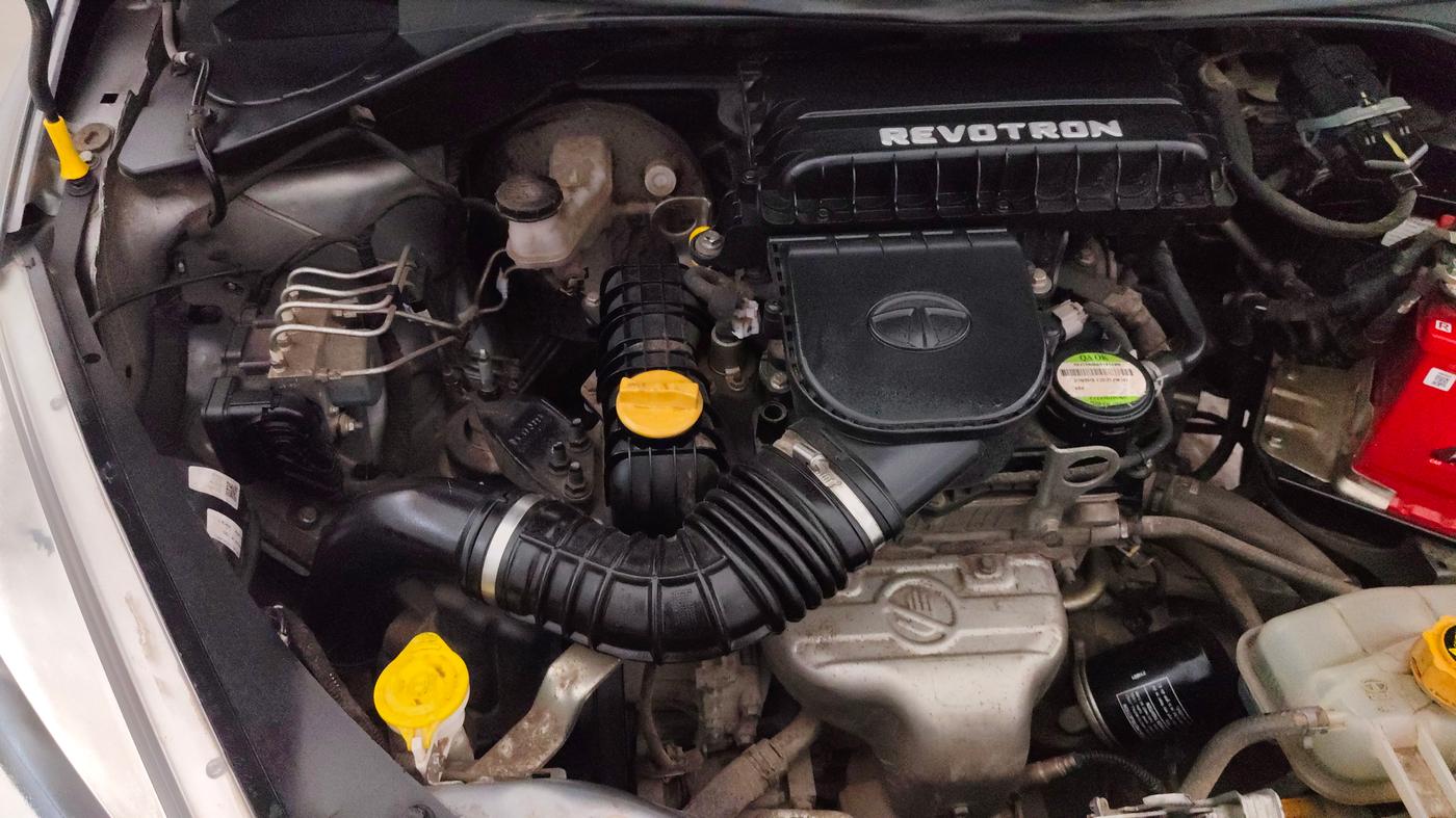 2018 Tata TIGOR XT PETROL, Petrol, Manual, 10,544 km, Engine View - Right