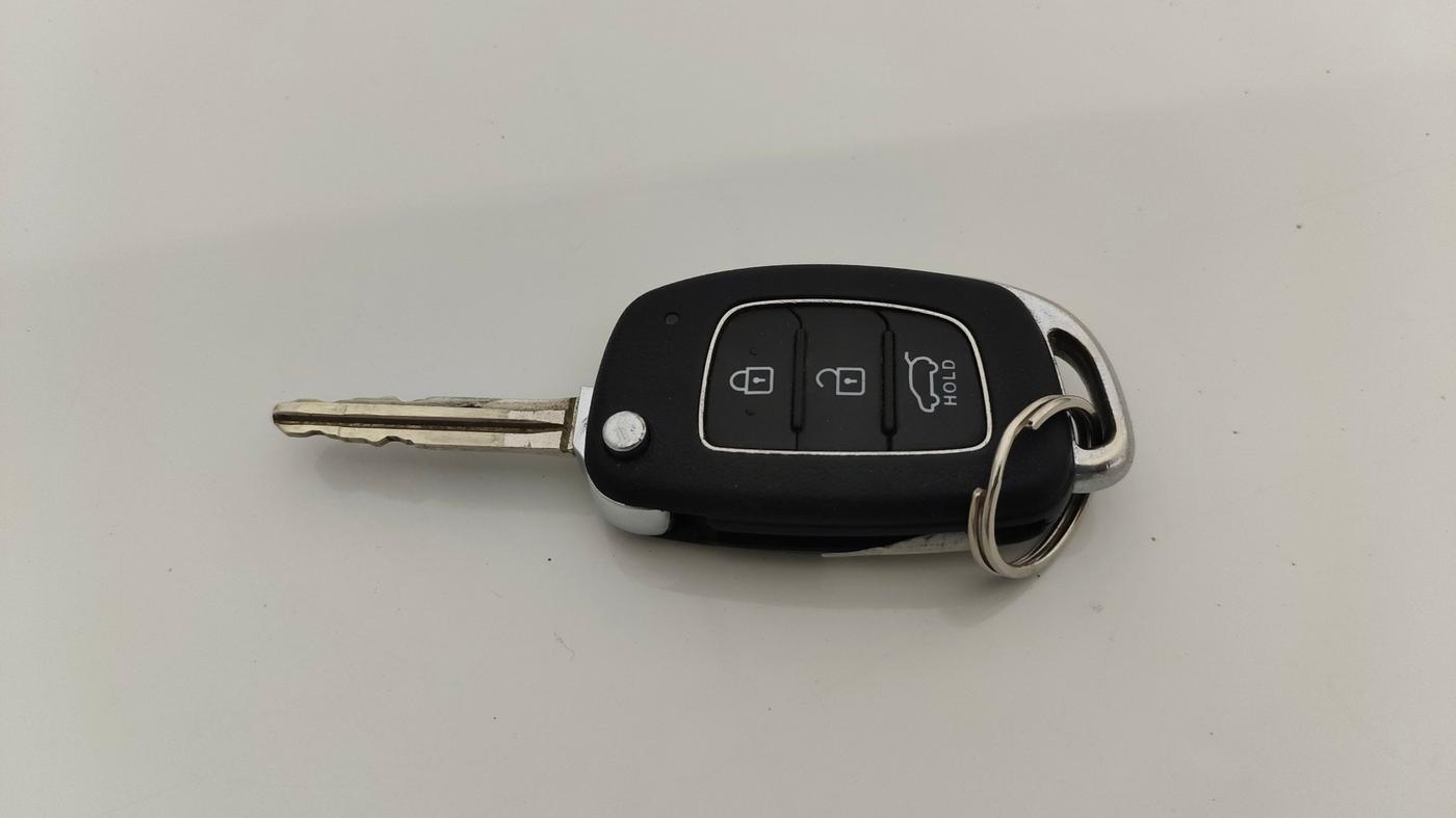 2017 Hyundai Elite i20 SPORTZ 1.2, CNG, Manual, 73,687 km, Key Close Up