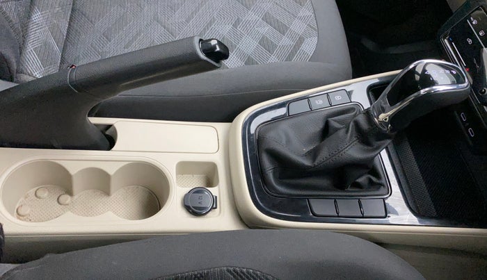2022 Skoda SLAVIA AMBITION 1.0L TSI AT, Petrol, Automatic, 9,900 km, Gear Lever