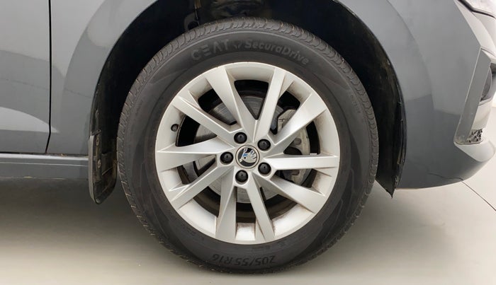 2022 Skoda SLAVIA AMBITION 1.0L TSI AT, Petrol, Automatic, 9,900 km, Right Front Wheel