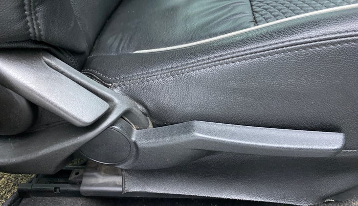 2015 Maruti Baleno ALPHA DDIS 190, Diesel, Manual, 62,087 km, Driver Side Adjustment Panel