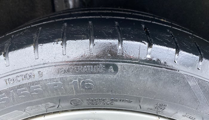 2015 Maruti Baleno ALPHA DDIS 190, Diesel, Manual, 62,087 km, Right Rear Tyre Tread