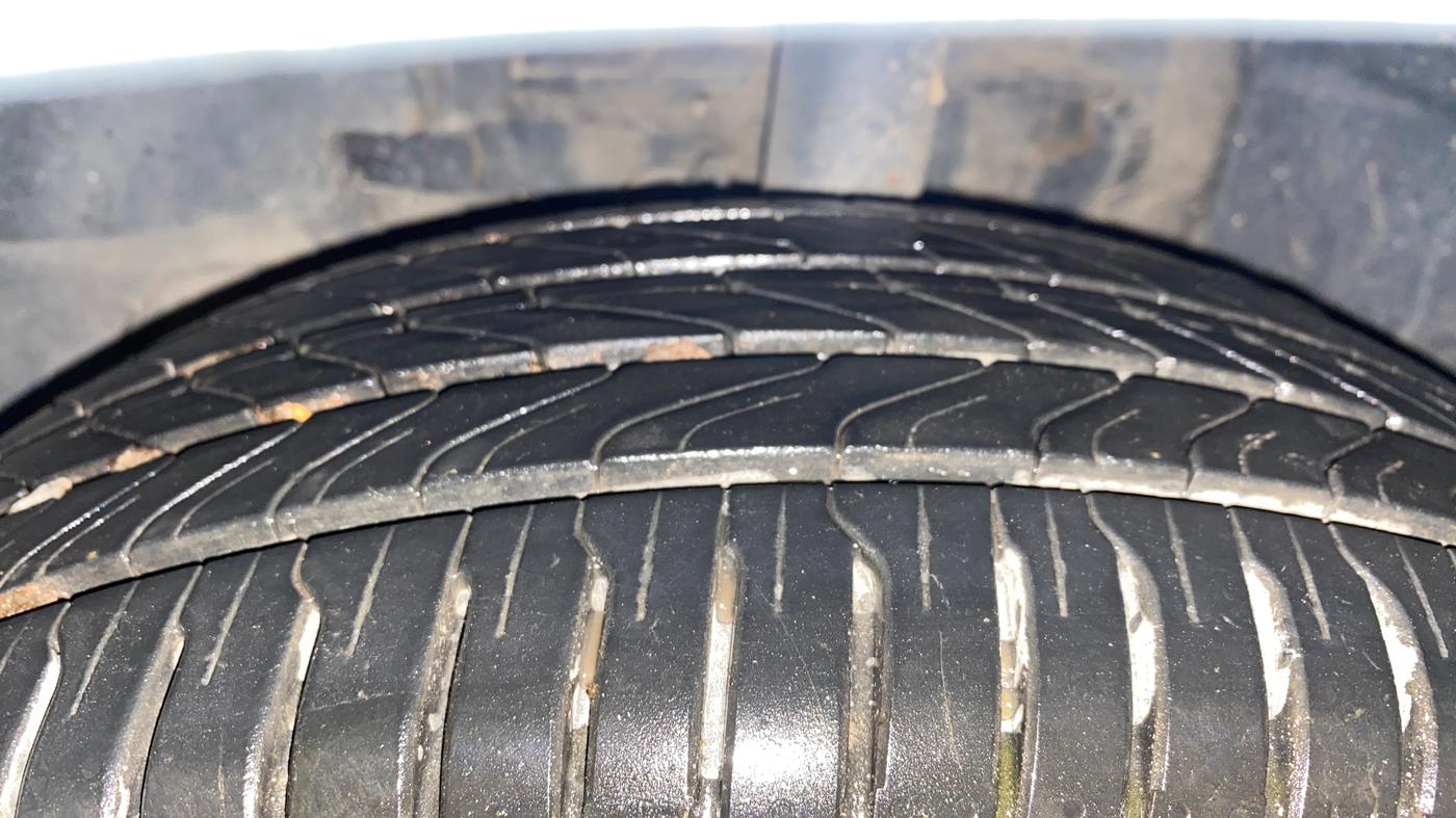 2019 Tata NEXON XM PETROL, Petrol, Manual, 60,650 km, Left Front Tyre Tread