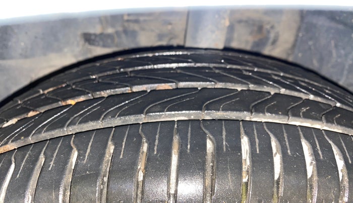 2019 Tata NEXON XM PETROL, Petrol, Manual, 60,650 km, Left Front Tyre Tread