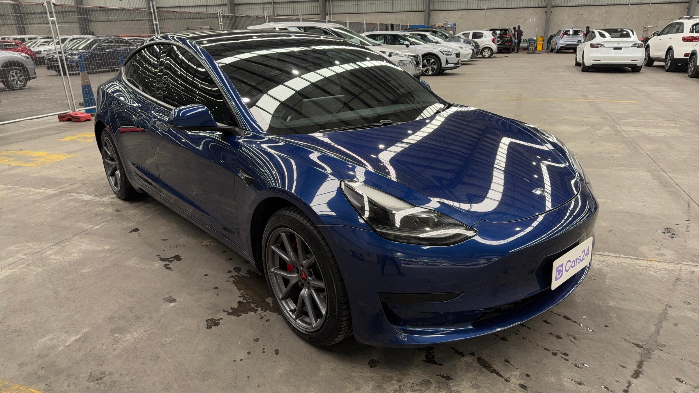 Tesla Model 3 image
