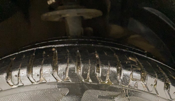 2020 Maruti XL6 ALPHA MT, Petrol, Manual, 41,220 km, Right Front Tyre Tread