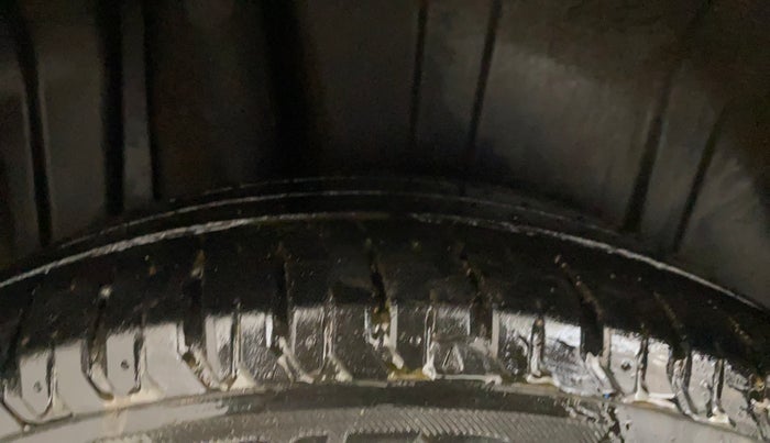 2020 Maruti XL6 ALPHA MT, Petrol, Manual, 41,220 km, Right Rear Tyre Tread