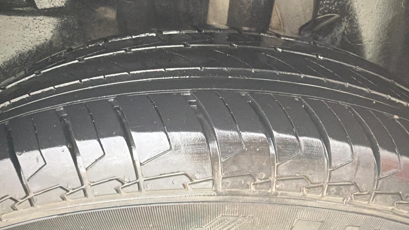 2024 Maruti Swift LXI, Petrol, Manual, 13,029 km, Left Rear Tyre Tread
