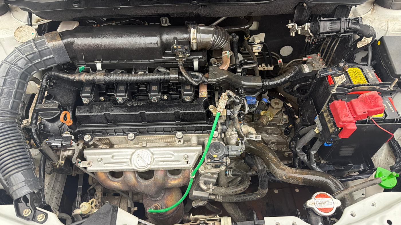 2024 Maruti Swift LXI, Petrol, Manual, 13,029 km, Engine View