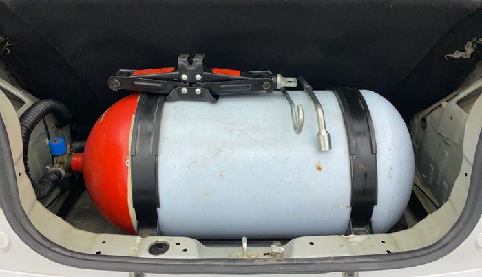 2019 Mahindra Kuv100 K2 TRIP CNG, CNG, Manual, 72,230 km, Boot Inside