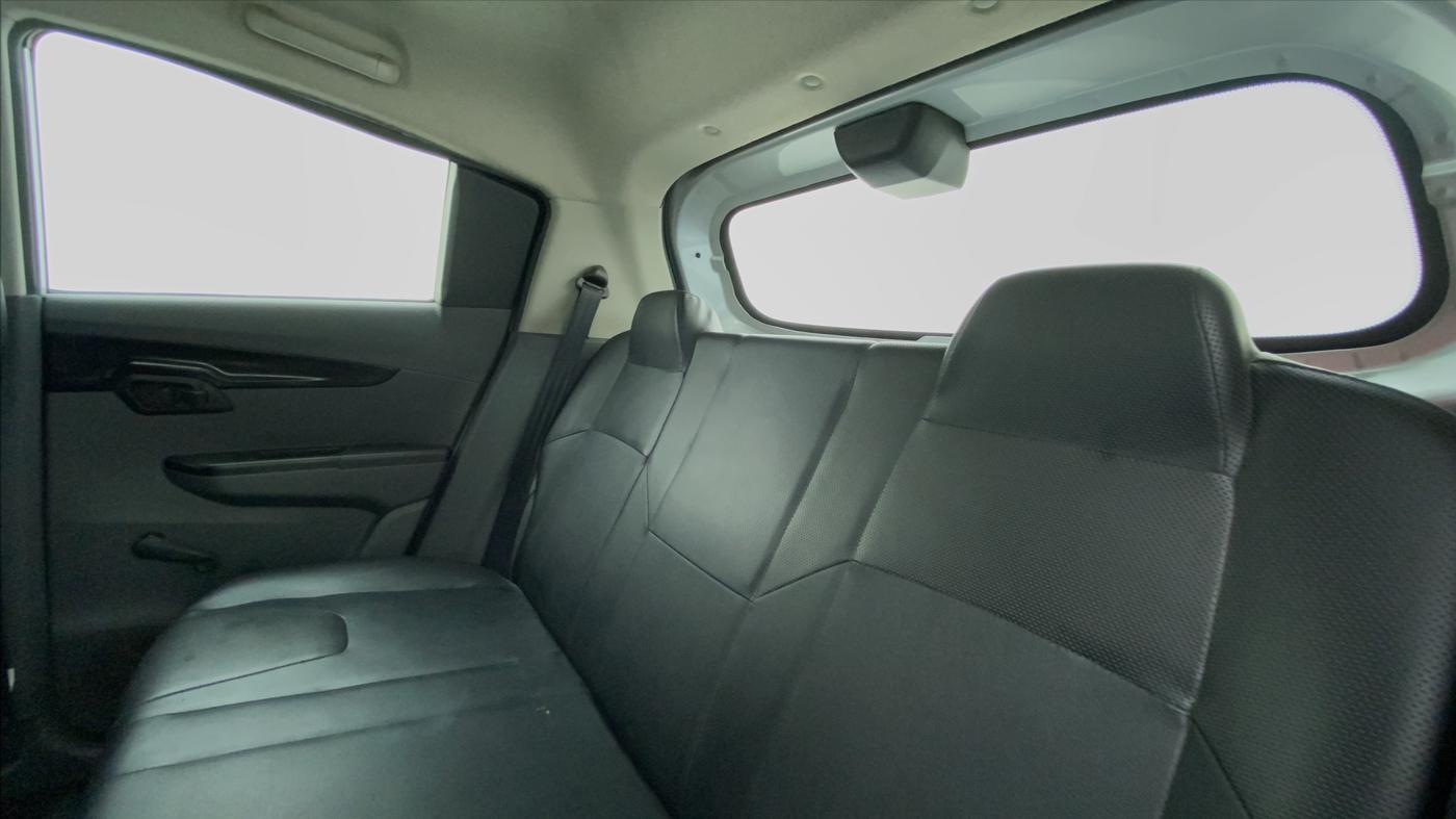 2019 Mahindra Kuv100 K2 TRIP CNG, CNG, Manual, 72,230 km, Right Side Rear Door Cabin
