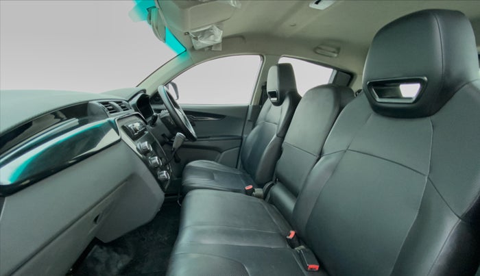 2019 Mahindra Kuv100 K2 TRIP CNG, CNG, Manual, 72,230 km, Right Side Front Door Cabin