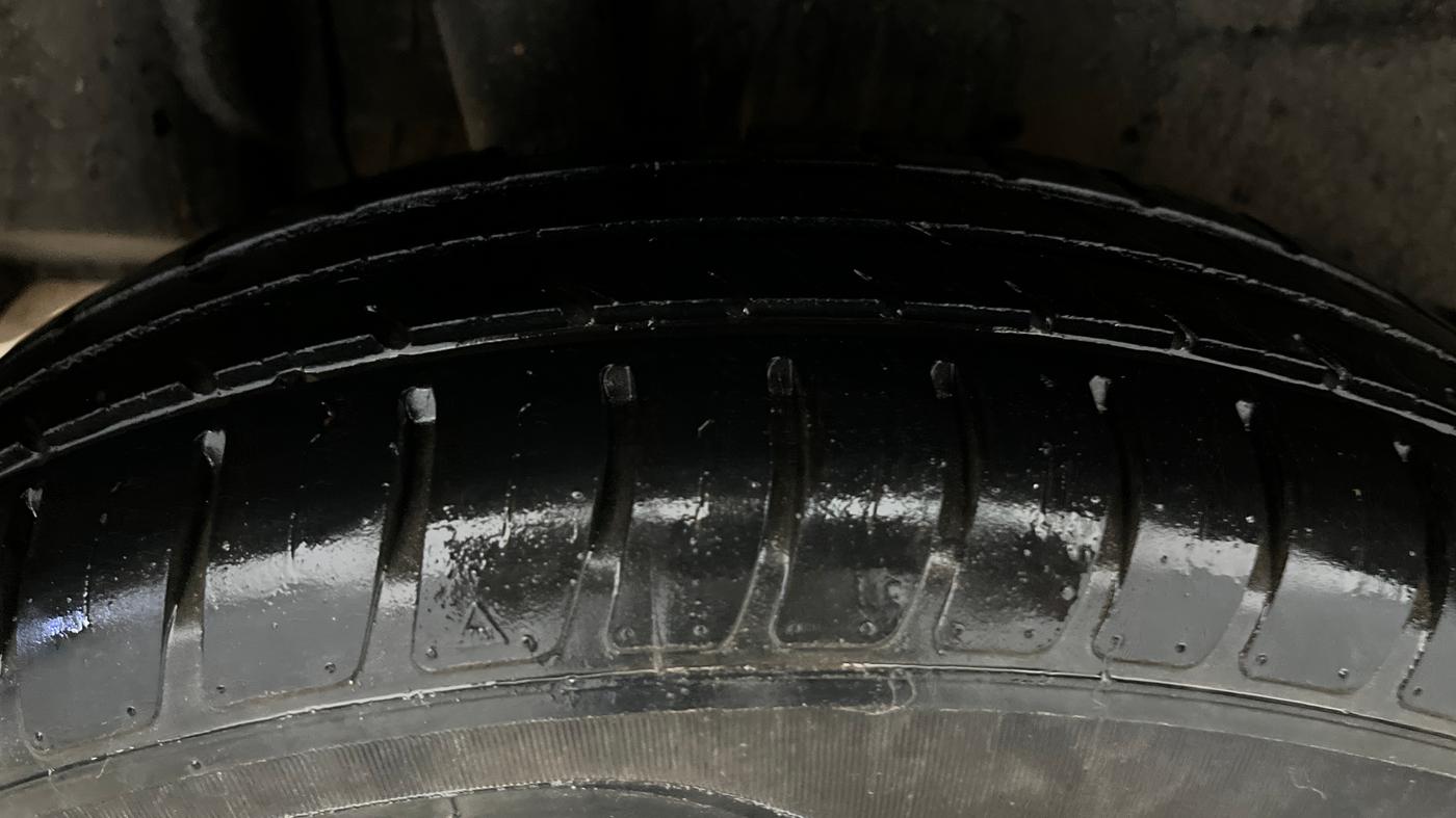 2021 Maruti Swift VXI AMT, Petrol, Automatic, 23,397 km, Right Rear Tyre Tread