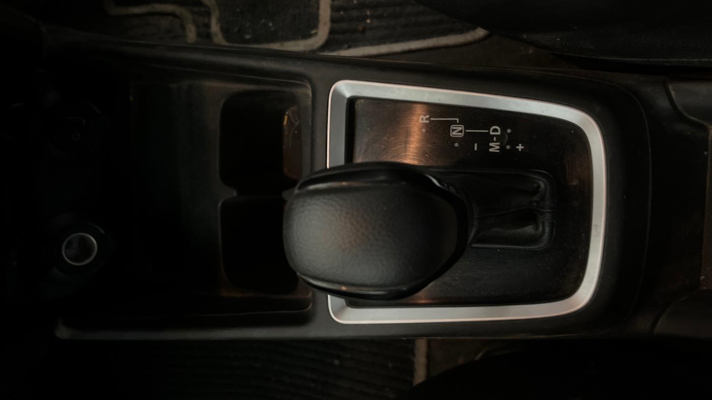 2021 Maruti Swift VXI AMT, Petrol, Automatic, 23,397 km, Gear Lever