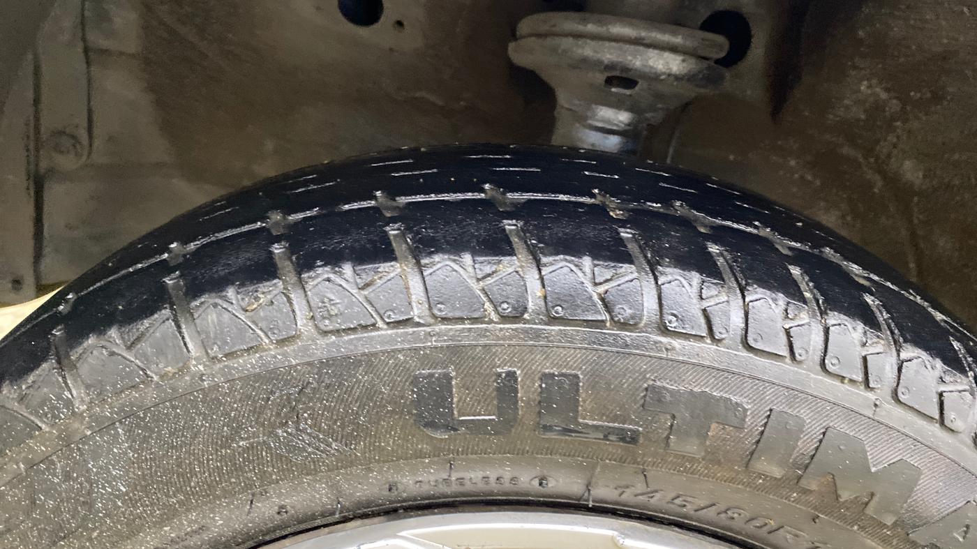 2015 Maruti Wagon R 1.0 LXI CNG, CNG, Manual, 78,882 km, Left Front Tyre Tread