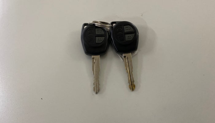 2022 Maruti Swift VXI AMT, Petrol, Automatic, 36,634 km, Key Close Up