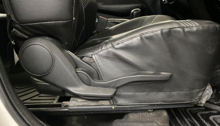 2022 Maruti Swift VXI AMT, Petrol, Automatic, 36,634 km, Driver Side Adjustment Panel