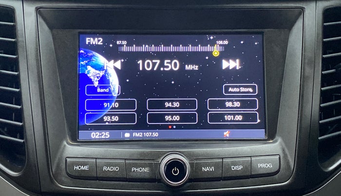 2019 Mahindra XUV300 1.5 W6 MT, Diesel, Manual, 37,875 km, Infotainment System