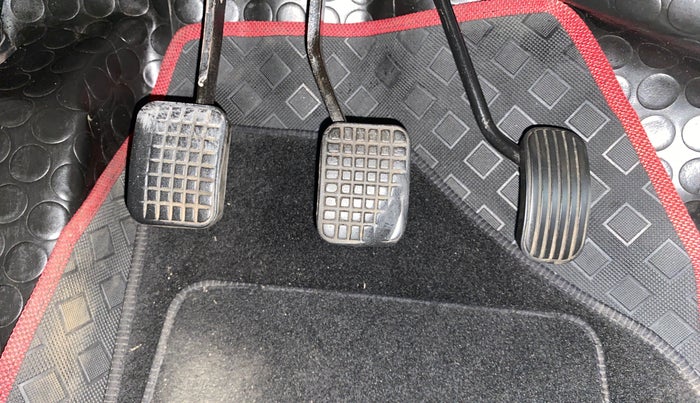 2016 Tata Tiago XT PETROL, CNG, Manual, 52,150 km, Pedals