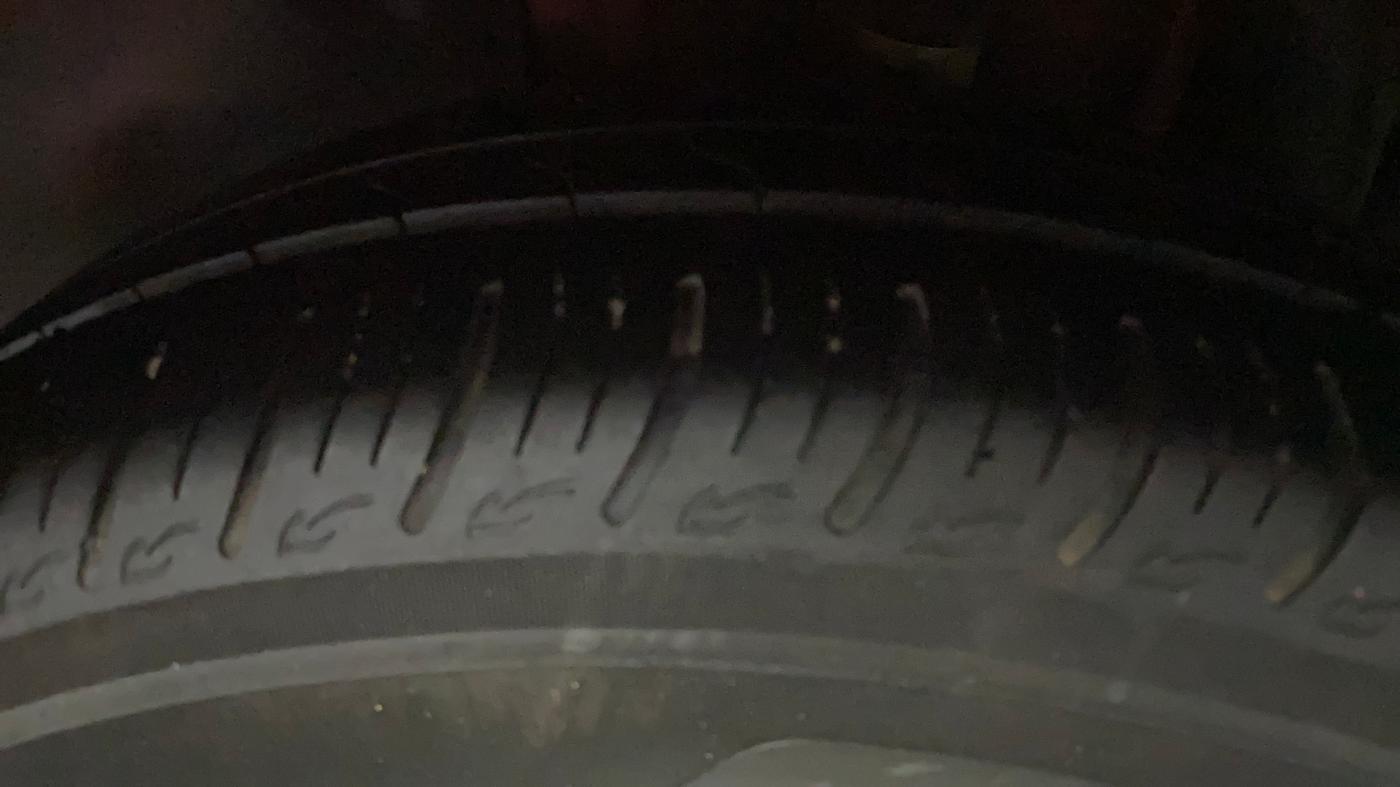 2016 Tata Tiago XT PETROL, CNG, Manual, 52,175 km, Left Rear Tyre Tread