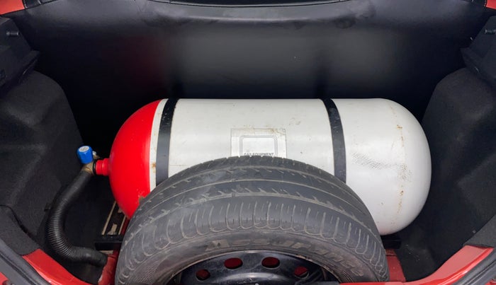 2016 Tata Tiago XT PETROL, CNG, Manual, 52,150 km, Boot Inside