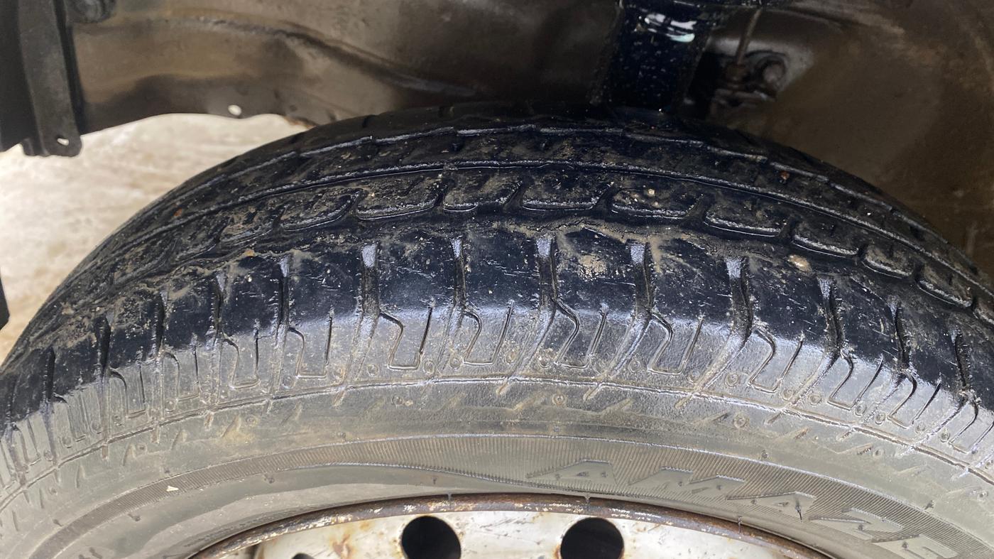 2018 Maruti Wagon R 1.0 LXI CNG, CNG, Manual, 70,117 km, Left Front Tyre Tread