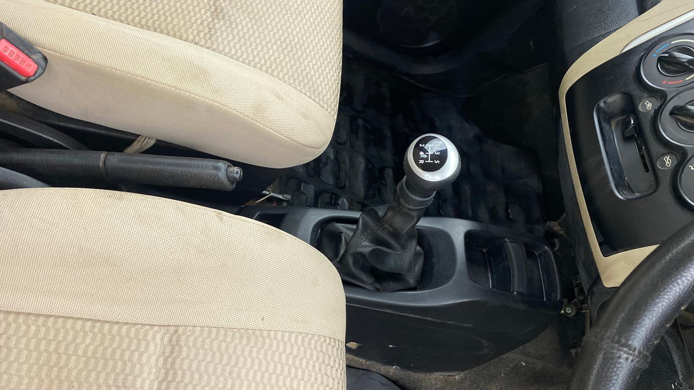 2018 Maruti Wagon R 1.0 LXI CNG, CNG, Manual, 70,117 km, Gear Lever