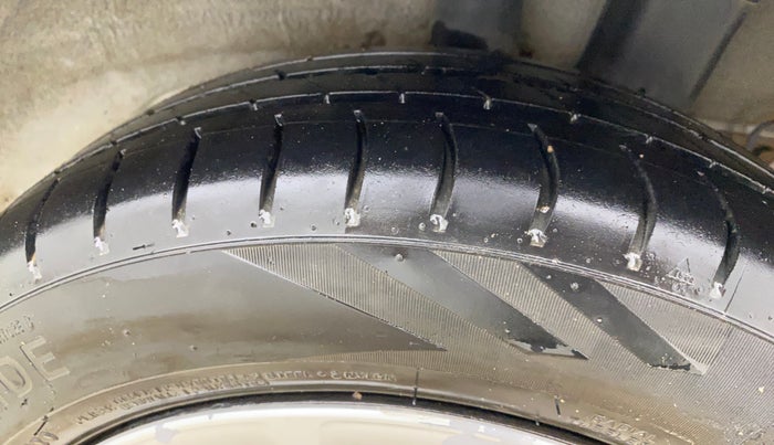 2018 Hyundai Grand i10 SPORTZ 1.2 KAPPA VTVT, Petrol, Manual, 73,882 km, Left Rear Tyre Tread