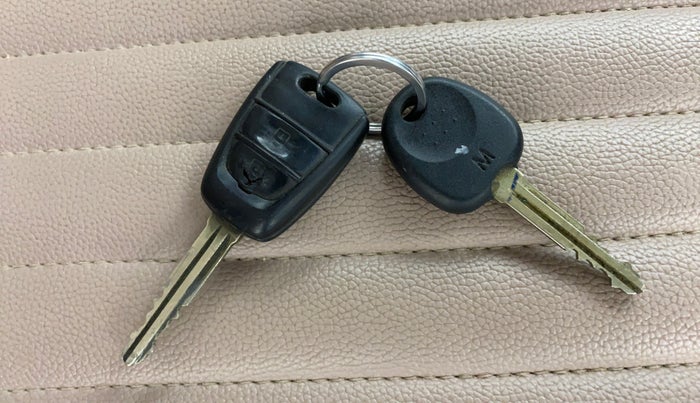 2018 Hyundai Grand i10 SPORTZ 1.2 KAPPA VTVT, Petrol, Manual, 73,882 km, Key Close Up