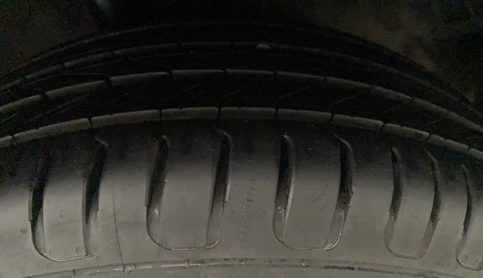 2013 Hyundai i20 SPORTZ 1.2, Petrol, Manual, 79,892 km, Left Front Tyre Tread