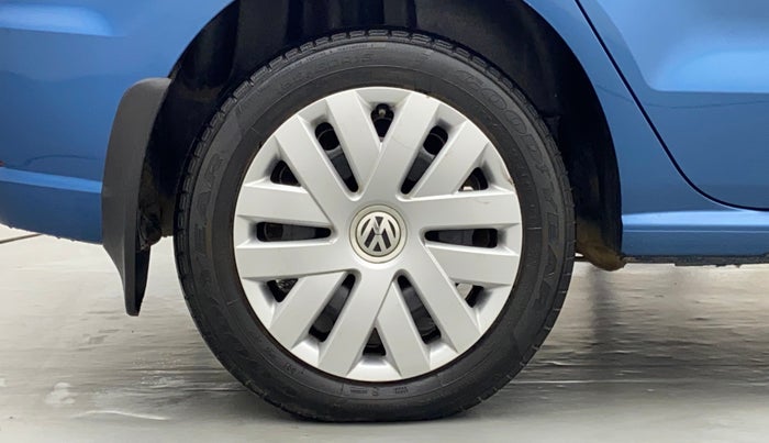2017 Volkswagen Ameo COMFORTLINE 1.2, Petrol, Manual, 27,789 km, Right Rear Wheel