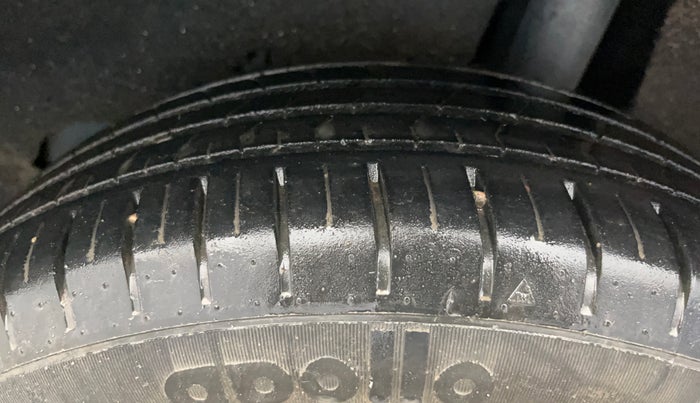 2019 Maruti Baleno ZETA PETROL 1.2, Petrol, Manual, 29,713 km, Left Rear Tyre Tread