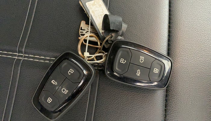 2023 Tata PUNCH ACCOMPLISHED AMT, Petrol, Automatic, 18,070 km, Key Close Up
