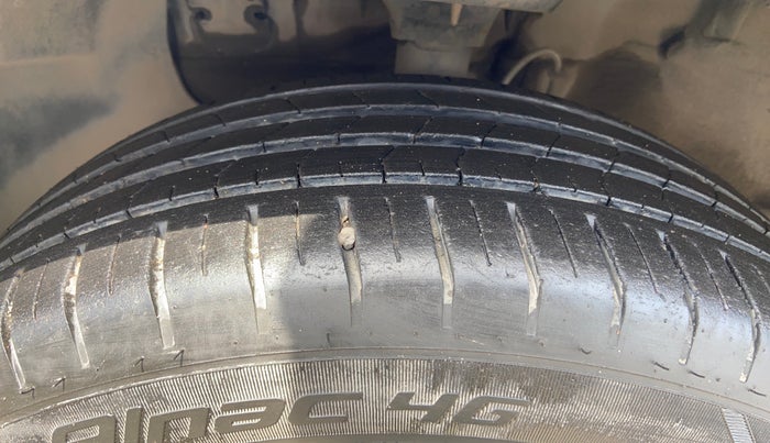 2015 Hyundai Elite i20 ASTA 1.2, Petrol, Manual, 64,032 km, Left Front Tyre Tread