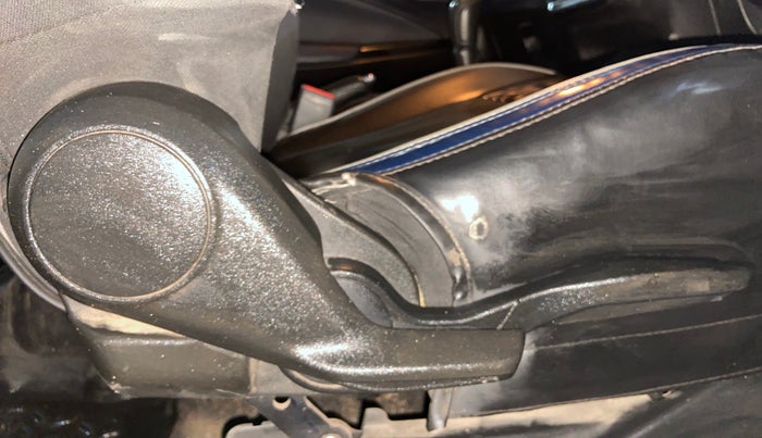 2023 Maruti Baleno ALPHA PETROL 1.2, Petrol, Manual, 85,631 km, Driver Side Adjustment Panel