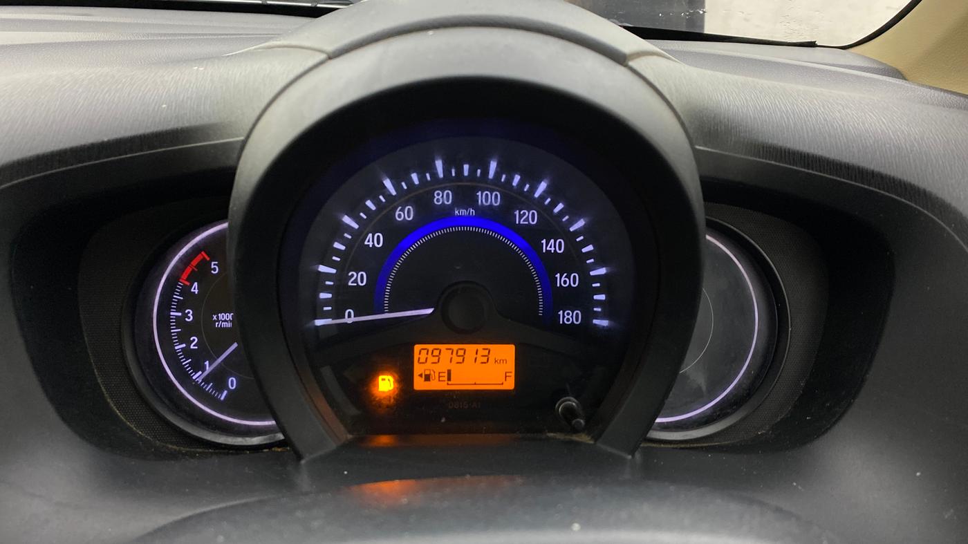 2015 Honda Amaze 1.5L I-DTEC S, Diesel, Manual, 97,909 km, Odometer Image