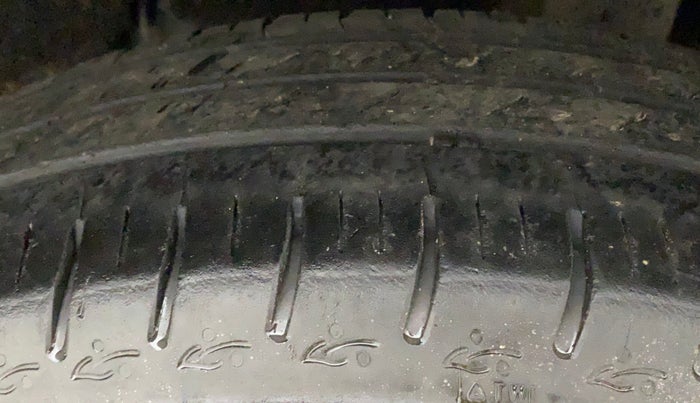 2019 Maruti Baleno DELTA PETROL 1.2, Petrol, Manual, 50,372 km, Left Rear Tyre Tread