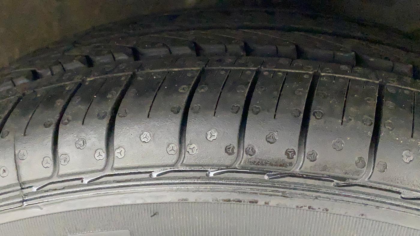 2019 Maruti Baleno DELTA PETROL 1.2, Petrol, Manual, 50,372 km, Right Front Tyre Tread
