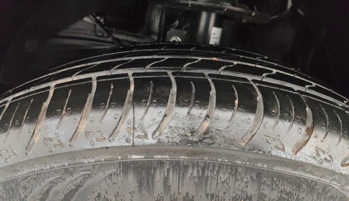 2025 Maruti FRONX SIGMA CNG 1.2 MT, CNG, Manual, 114 km, Left Front Tyre Tread