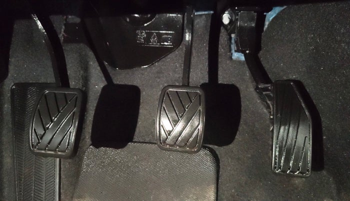 2025 Maruti FRONX SIGMA CNG 1.2 MT, CNG, Manual, 114 km, Pedals