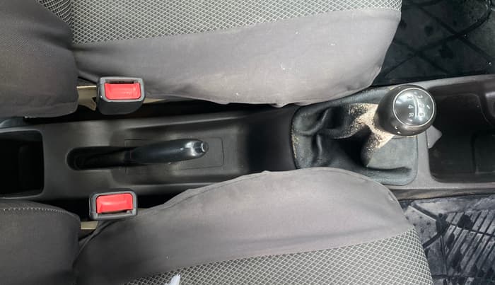 2017 Hyundai Eon ERA +, Petrol, Manual, 96,618 km, Gear Lever