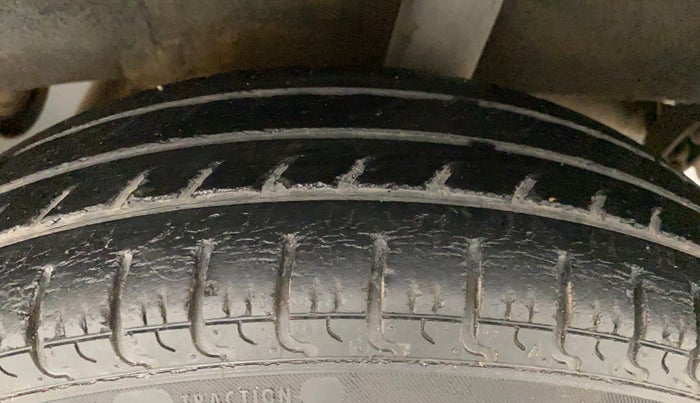 2015 Renault Kwid RXT 0.8, Petrol, Manual, 36,803 km, Left Rear Tyre Tread