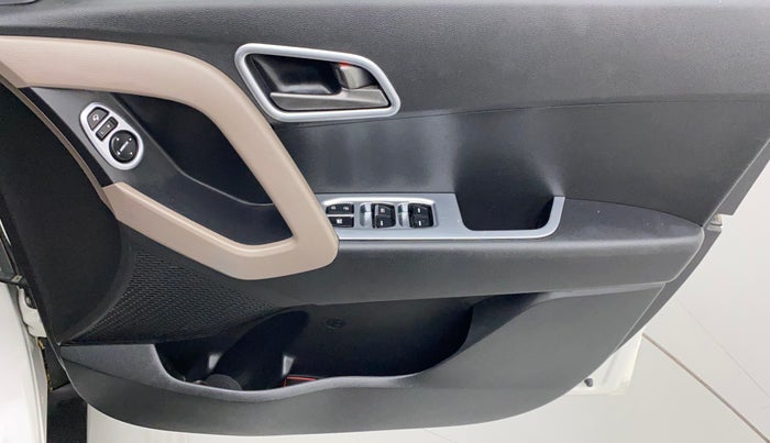 2016 Hyundai Creta SX PLUS 1.6 PETROL, Petrol, Manual, 14,025 km, Driver Side Door Panels Control