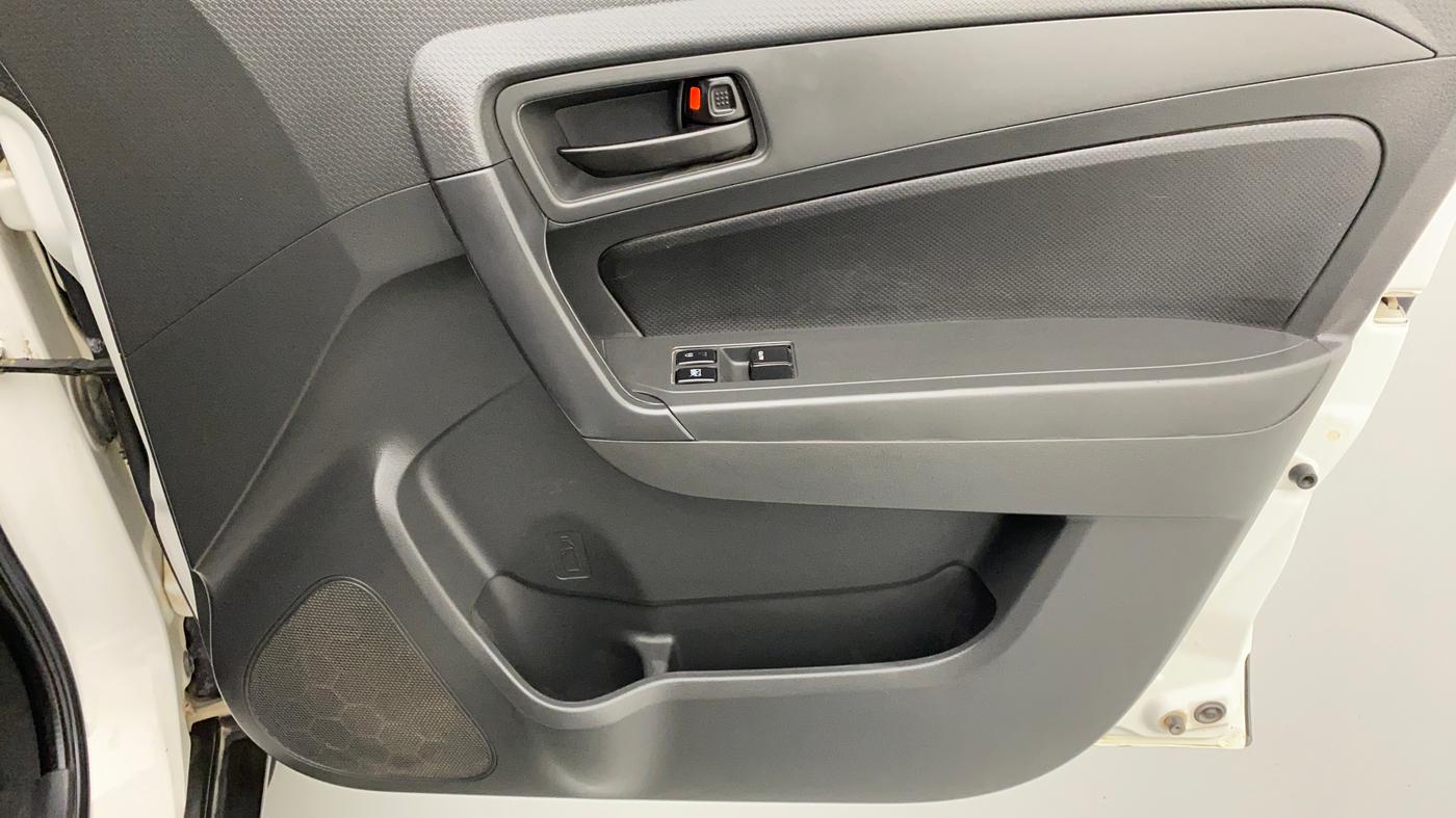2017 Maruti Vitara Brezza LDI OPT, Diesel, Manual, 74,535 km, Driver Side Door Panels Control