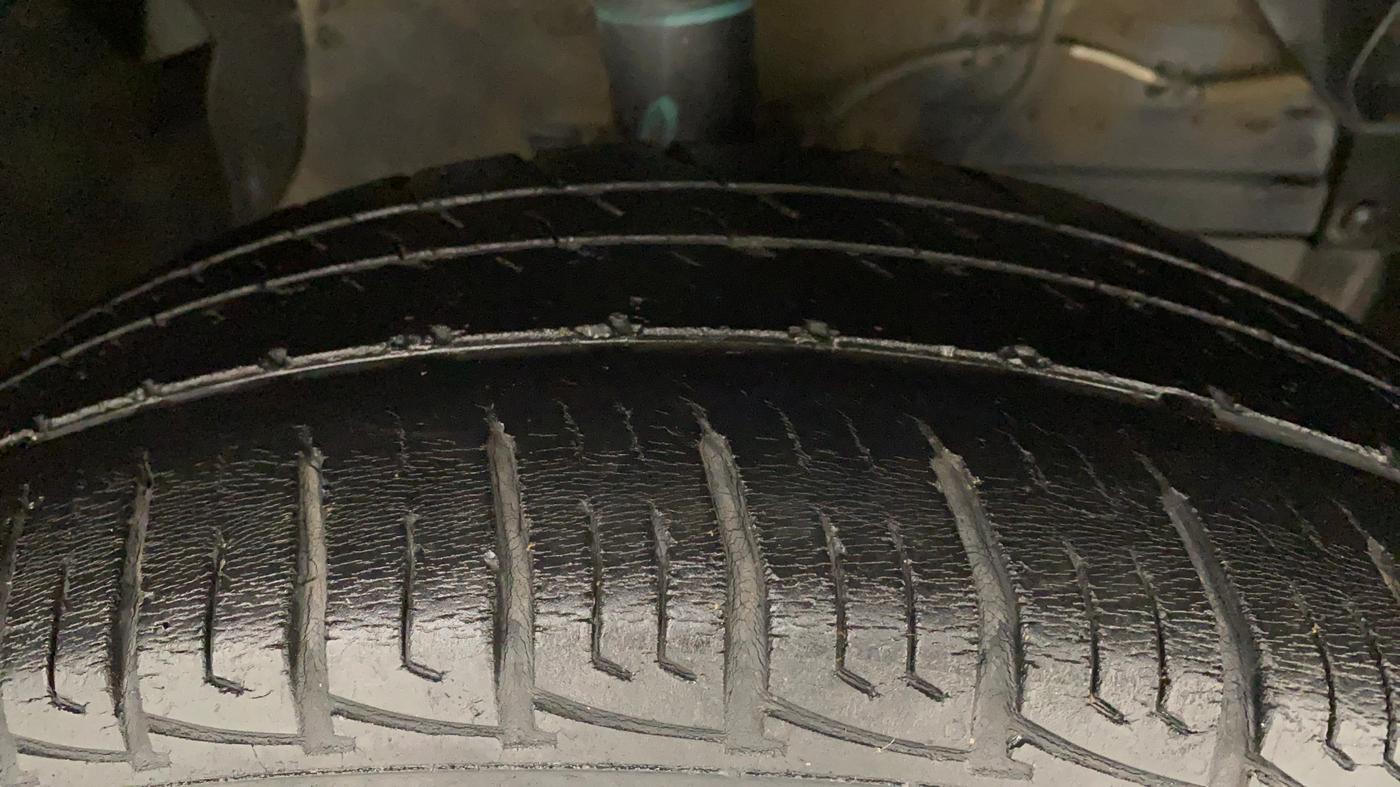 2017 Maruti Vitara Brezza LDI OPT, Diesel, Manual, 74,535 km, Right Front Tyre Tread