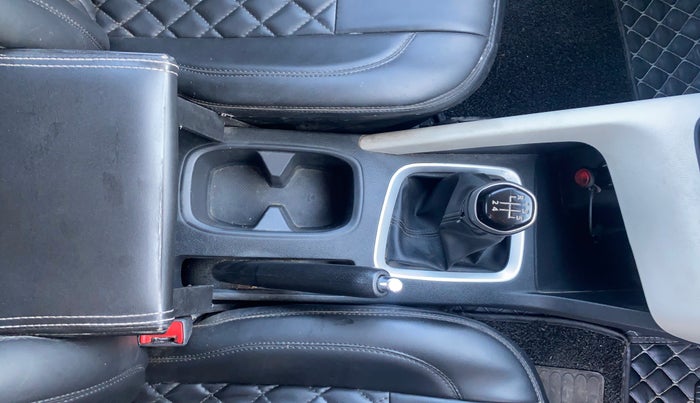 2024 Nissan MAGNITE XL, Petrol, Manual, 21,290 km, Gear Lever